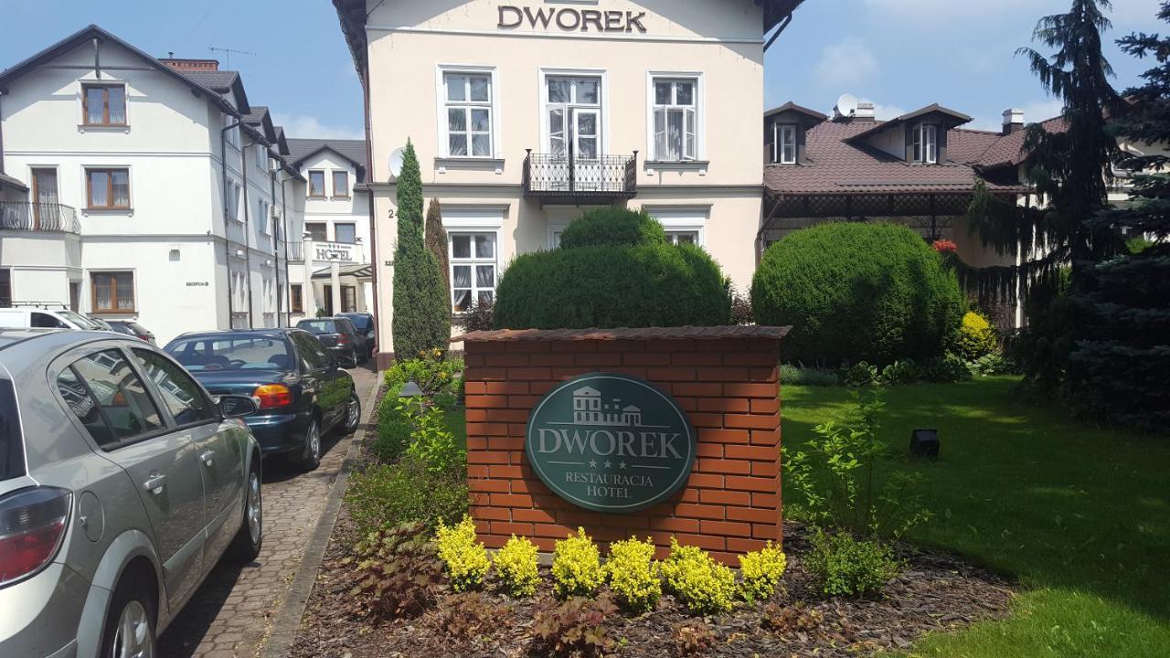 סקירנוויצה Hotel Dworek*** מראה חיצוני תמונה