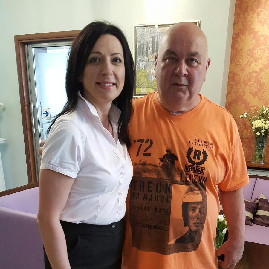 סקירנוויצה Hotel Dworek*** מראה חיצוני תמונה